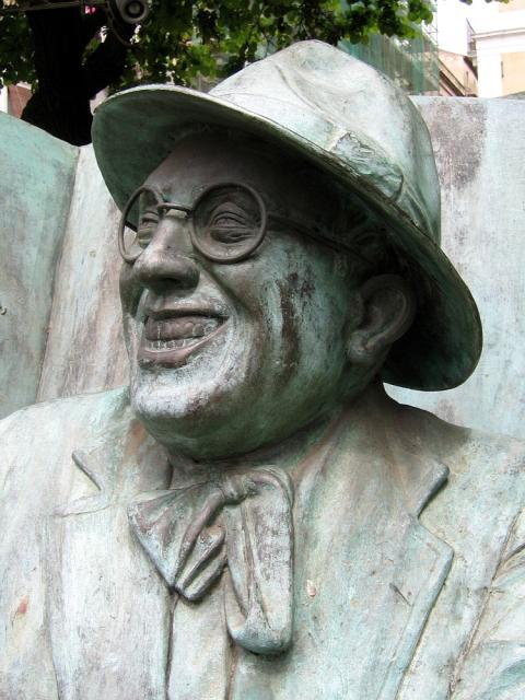 Statue of Giovanni Formisano, Catania, Sicily, April 2006