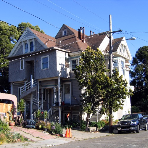 Grande Vista Avenue, just west of the Central Reservoir, Oakland, CA, June 2008